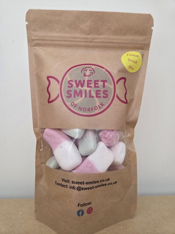 Freeze dried gummy sweet pouch mix